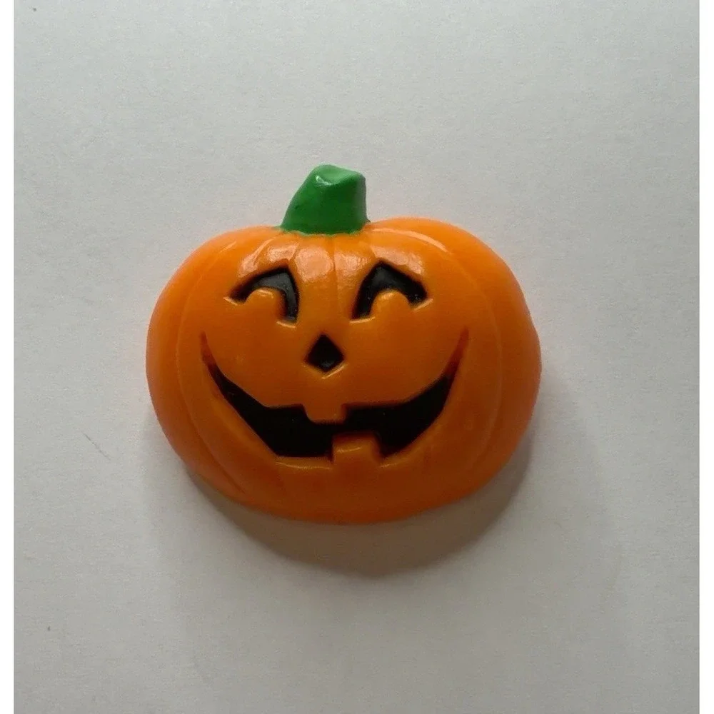 Vintage 1987 Hallmark Jack O Lantern Pumpkin Brooch Halloween Plastic Pin